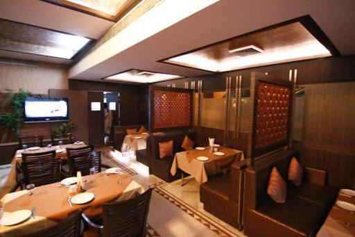 Rass Hotel Kanpur Bagian luar foto