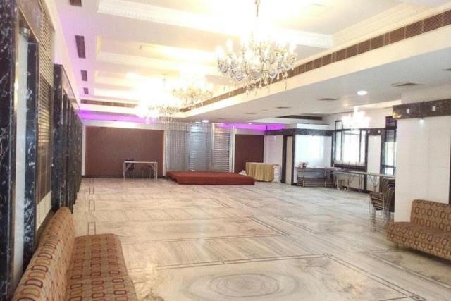 Rass Hotel Kanpur Bagian luar foto
